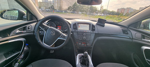 Опель Инсигния (9 фото из 10)