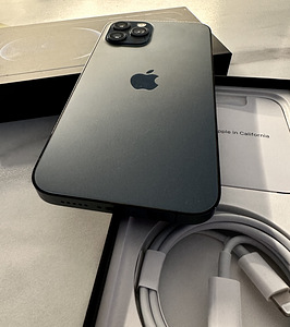 iPhone 12 Pro 128GB Pacific Blue (2 foto / 4)
