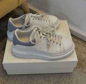 Кеды Alexander McQUEEN (2 фото из 5)