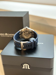 Maurice Lacroix Aikon Automatic (3 фото из 3)
