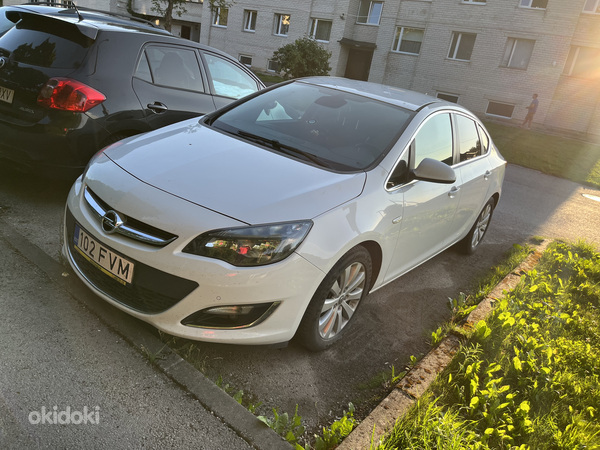 Opel astra 2014 (foto #2)
