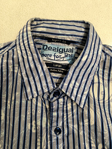 Desigual triiksärk, M suurus. (1 foto / 4)