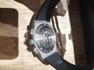Часы Hublot (3 фото из 6)