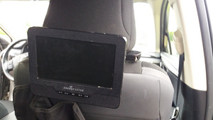 Видео lcd плейер USB в машину (2 фото из 2)