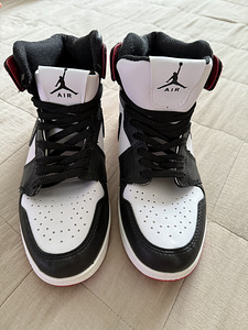 Nike Air tossud (4 foto / 4)