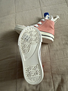 Детские кеды (4 фото из 5)
