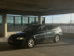 Volkswagen Passat 1.9TDI 96kw (3 foto / 15)