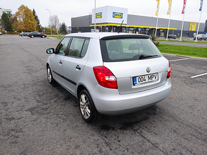 Škoda Fabia 1,6TDI 55kW 2011 (1 foto / 9)