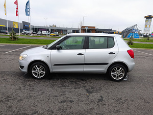 Škoda Fabia 1,6TDI 55kW 2011 (5 foto / 9)