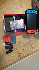 Nintendo switch (2 foto / 2)