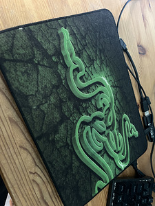 Razer deathadder v2 + hiirematt (3 foto / 3)