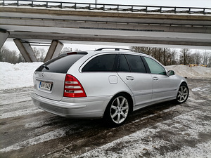MERCEDES-BENZ C220 -2008. 90kw. (2 foto / 3)