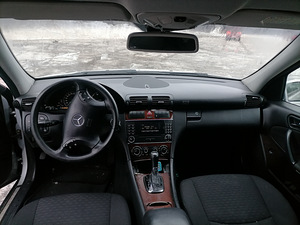 MERCEDES-BENZ C220 -2008. 90kw. (3 foto / 3)