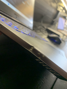 Lenovo Legion Y730-15ICH (3 foto / 5)