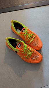 Кроссовки Nike 40 (1 фото из 4)