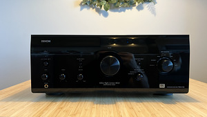 DENON PMA-A100 «100th Anniversary» (230V AC) (1 foto / 8)