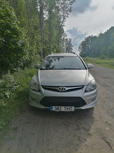 Hyundai i30 CW 1.6, facelift, automaat (4 foto / 7)