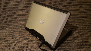 Dell Precision M90 (3 foto / 4)