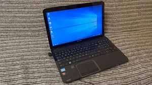 Toshiba Satellite L850 (1 foto / 5)