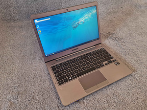 Samsung np530 (1 фото из 4)