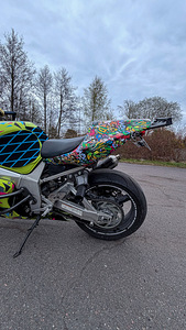 Suzuki GSX-R 750 K1 (7 фото из 7)