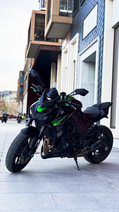 Kawasaki z1000 (1 foto / 3)
