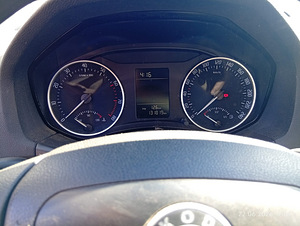 Skoda Octavia (4 foto / 8)