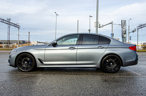BMW 530 M-Sport Xdrive 3.0D (8 foto / 15)