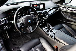 BMW 530 M-Sport Xdrive 3.0D (11 foto / 15)