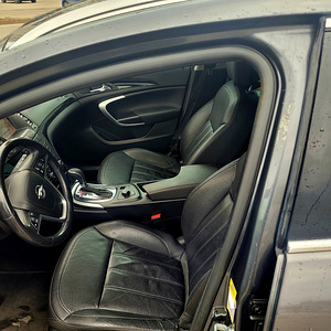 Opel insignia 2.0tdi sport tourer sw 4x4 (11 foto / 12)