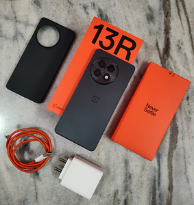 OnePlus 13R 256GB (1 фото из 1)