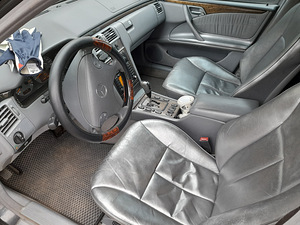 Merc E220 2.2TDCI . ÜV 07.23 (2 фото из 7)