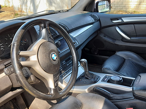 BMW X5. 3.0TDI.135KW. ÜV04.23 (5 foto / 9)