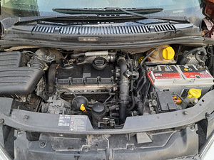 Ford Galaxy 1.9TDI 85KW ÜV 05.23. (4 foto / 6)