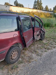 Ford Galaxy 1.9TDI 85KW ÜV 05.23. (1 foto / 6)
