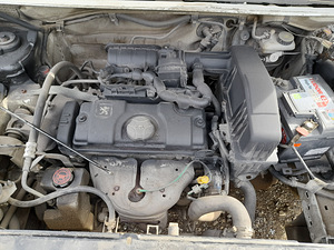 Peugeot Partner 2008a. 1.4i. ÜV 06.23 (5 foto / 10)