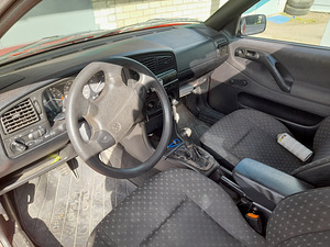 Vw Passat 1.8bens 66KW. UV 12.22 (7 foto / 9)