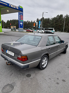 Mercedes E250 Diisel. Automaat. (2 foto / 2)