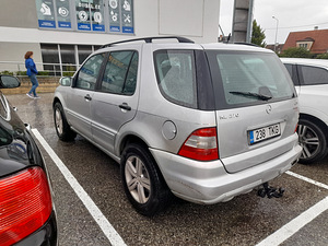 Mercedes ML270. 2003A .ÜV10.23 (2 foto / 5)
