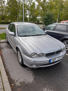 Jaguar X Tip. 2.5bens. Automaat. ÜV 07.23. (2 foto / 8)