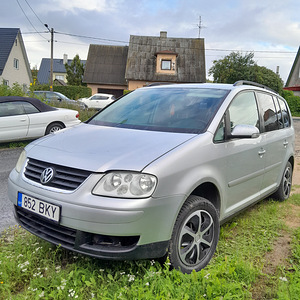 VW TOURAN 1,9 TDI. UV.12.24 (1 foto / 6)