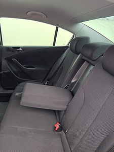 VW Passat 2007 1,9TDI,manual. UV.10.25 (4 foto / 6)