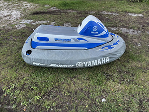 YAMAHA WAVERUNNER INFLATABLE TUBE (2 foto / 5)