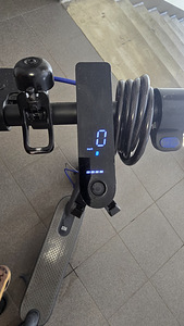 Xiaomi Mi electric scooter 3 (5 foto / 8)