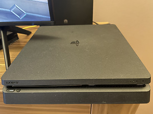 PlayStation 4 Slim 500GB (1 foto / 3)