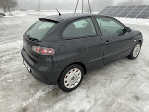 Seat ibiza (4 foto / 9)