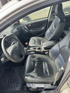 Volvo v70 (5 фото из 9)