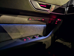 AUDI A6 C6 3.0 FACELIFT QUATTRO s-line (13 foto / 14)