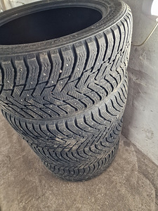 275 45 20 HAKKAPELIITTA 8 SUV (1 foto / 3)