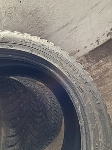 275 45 20 HAKKAPELIITTA 8 SUV (2 foto / 3)